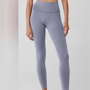 Alo yoga 7/8 high waist airlift leggings color: fog